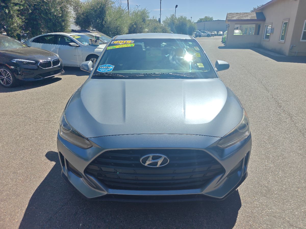Hyundai Veloster photo 6