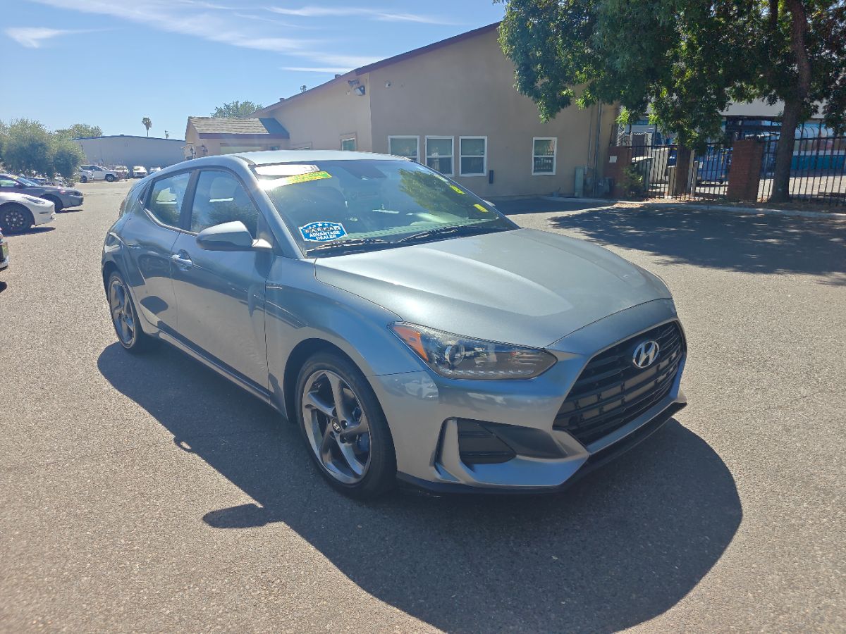 Hyundai Veloster photo 7