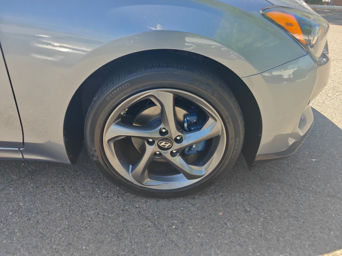Hyundai Veloster photo 8