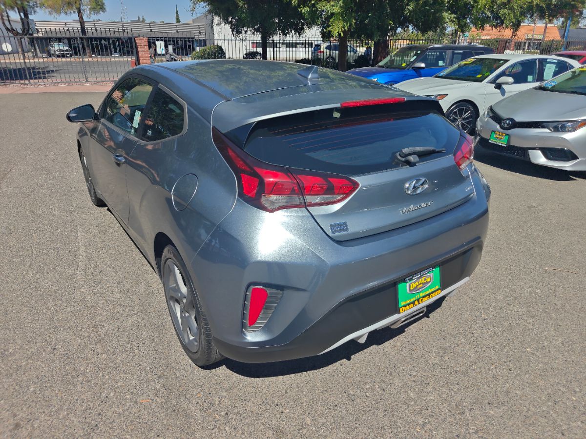 Hyundai Veloster photo 12