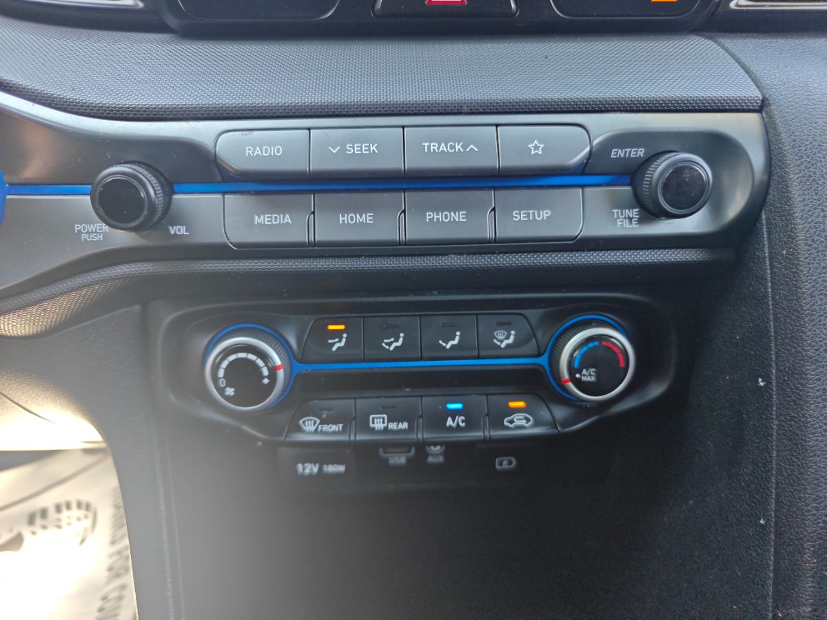 Hyundai Veloster photo 27