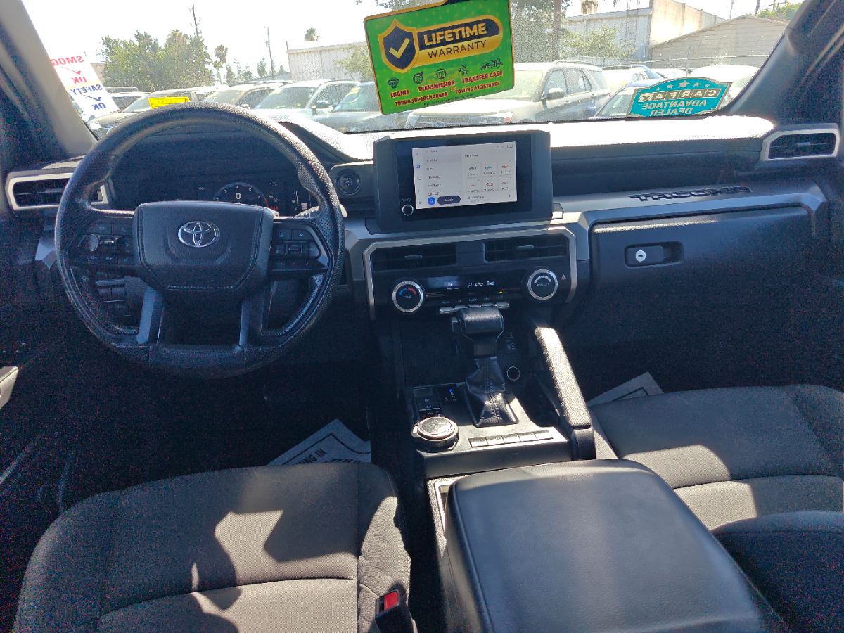 Toyota Tacoma photo 19