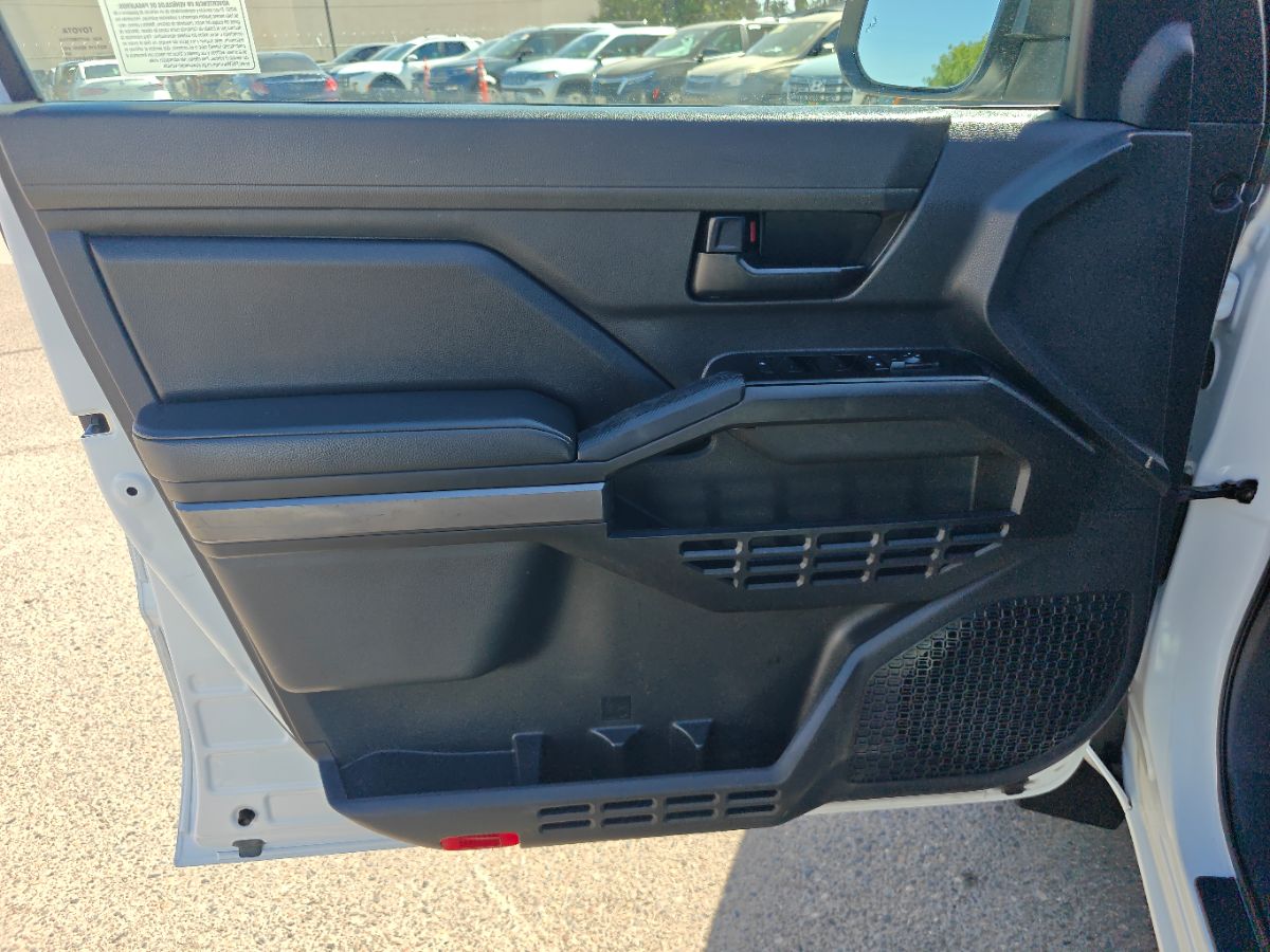 Toyota Tacoma photo 21