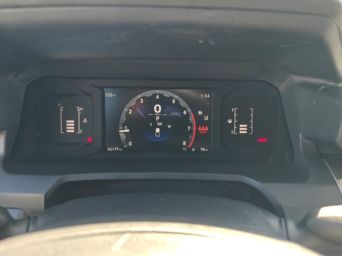 Toyota Tacoma photo 28