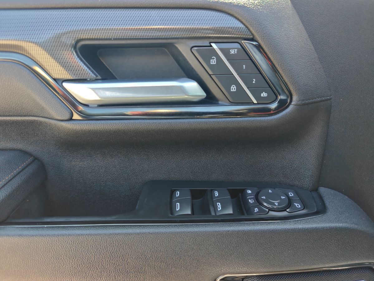 GMC Sierra photo 22