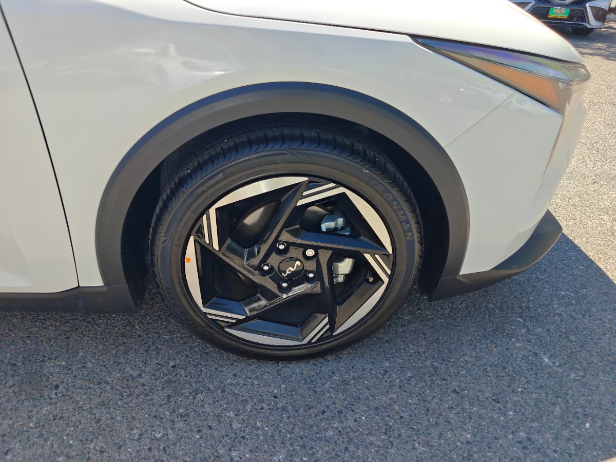 Kia K4 photo 8