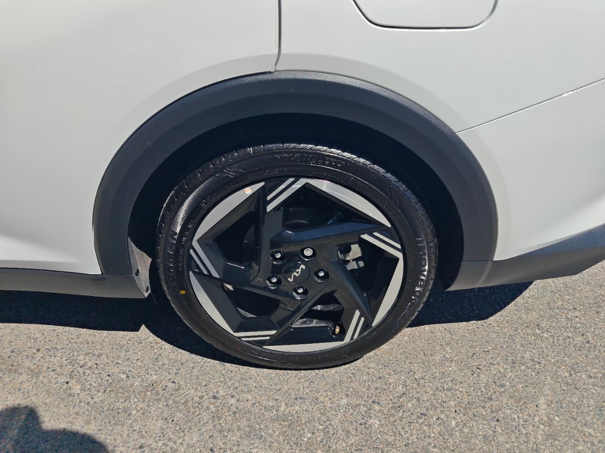 Kia K4 photo 15