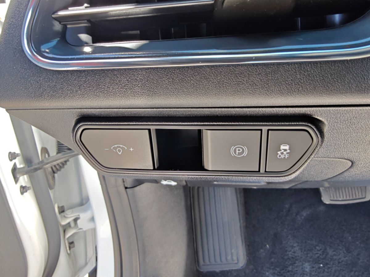 Kia K4 photo 24