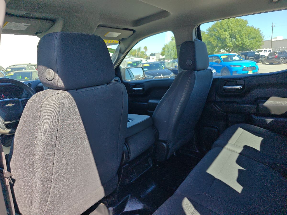 Chevrolet Silverado photo 18
