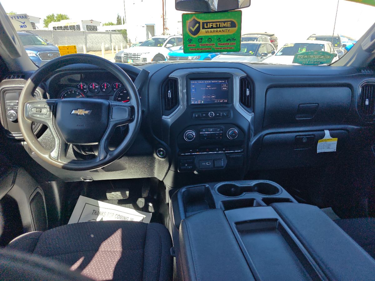 Chevrolet Silverado photo 19