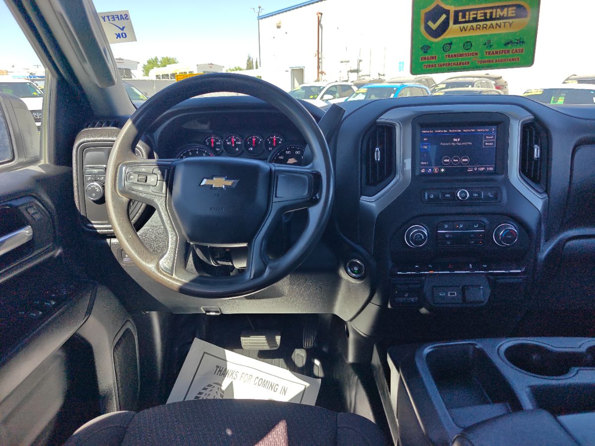 Chevrolet Silverado photo 20