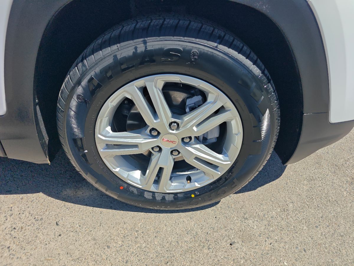GMC Terrain photo 8