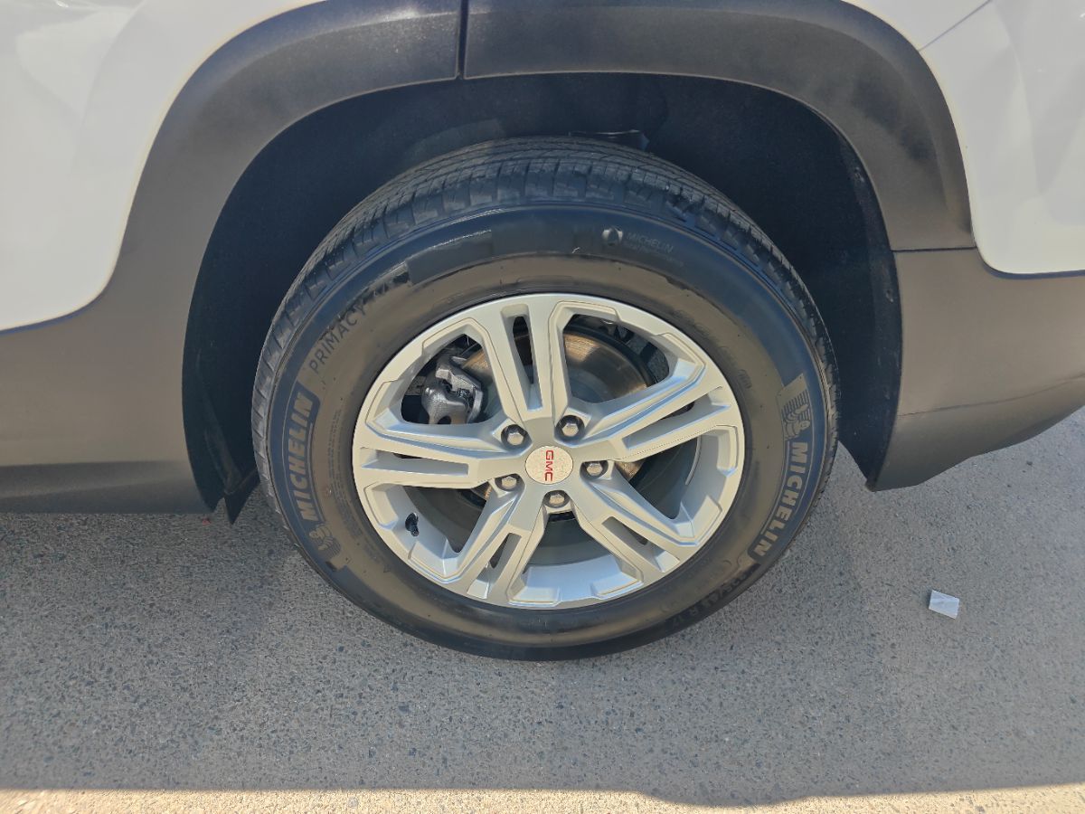 GMC Terrain photo 15