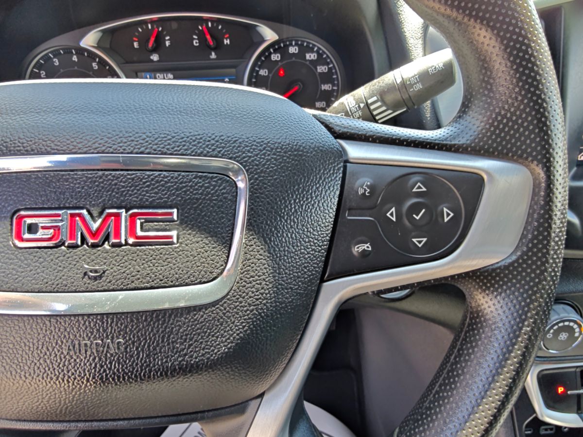 GMC Terrain photo 26