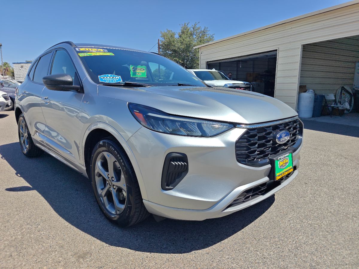 Ford Escape photo 7