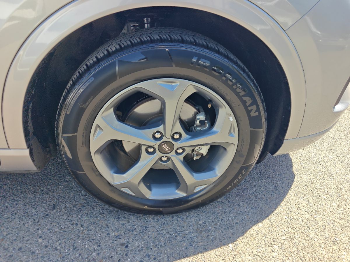 Ford Escape photo 8