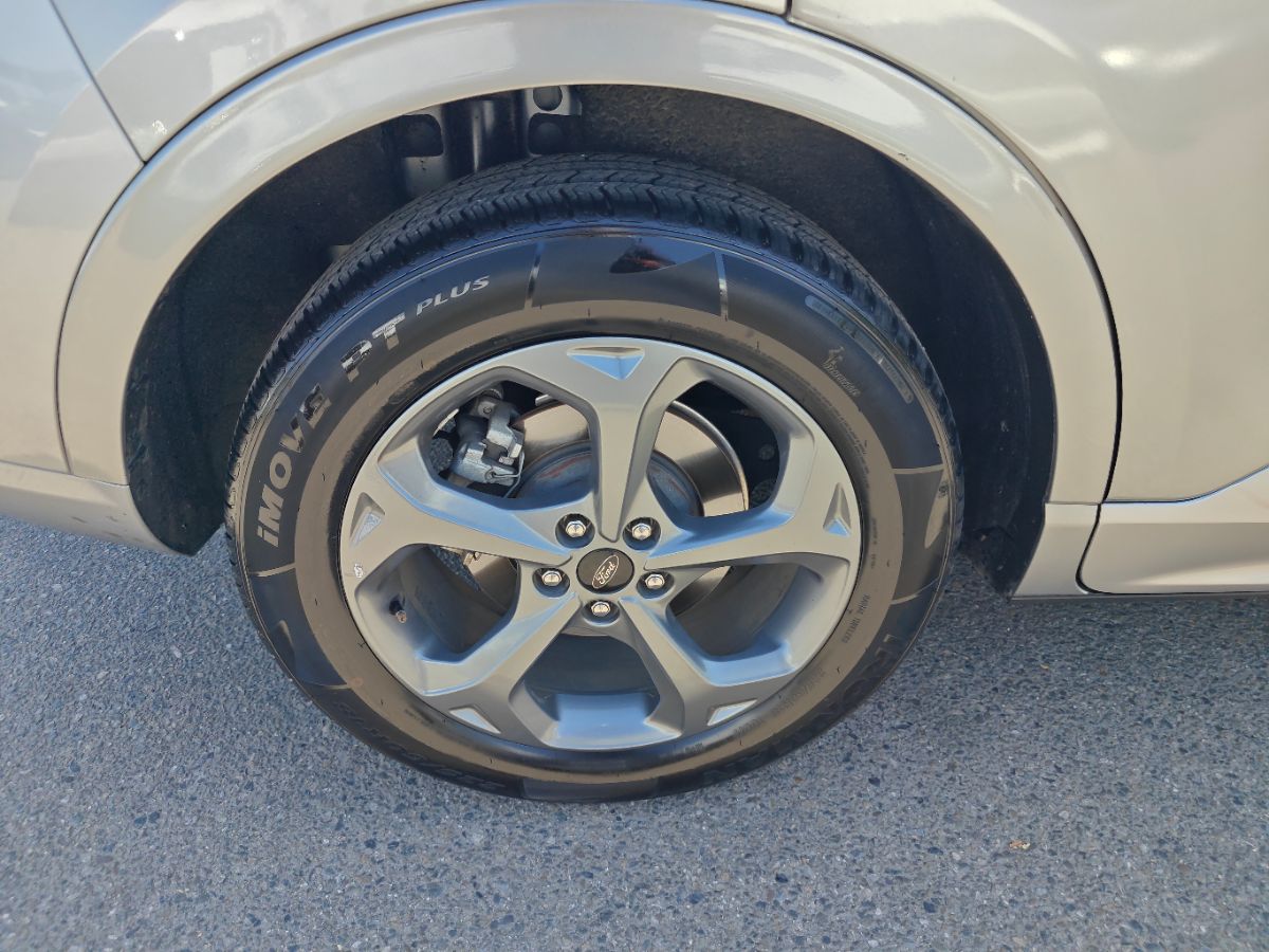 Ford Escape photo 9