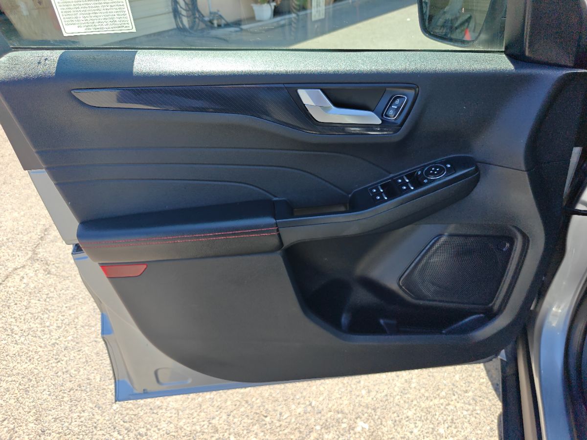 Ford Escape photo 22
