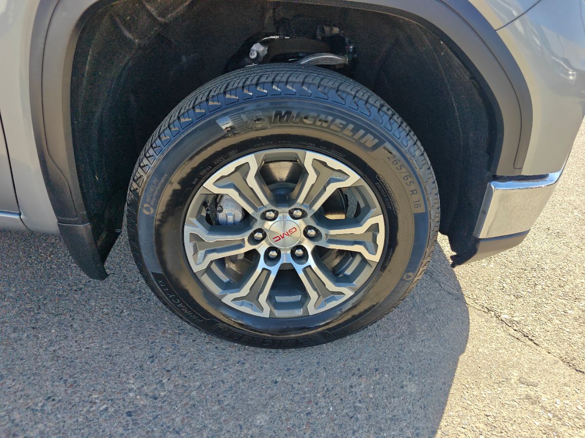 GMC Sierra photo 8