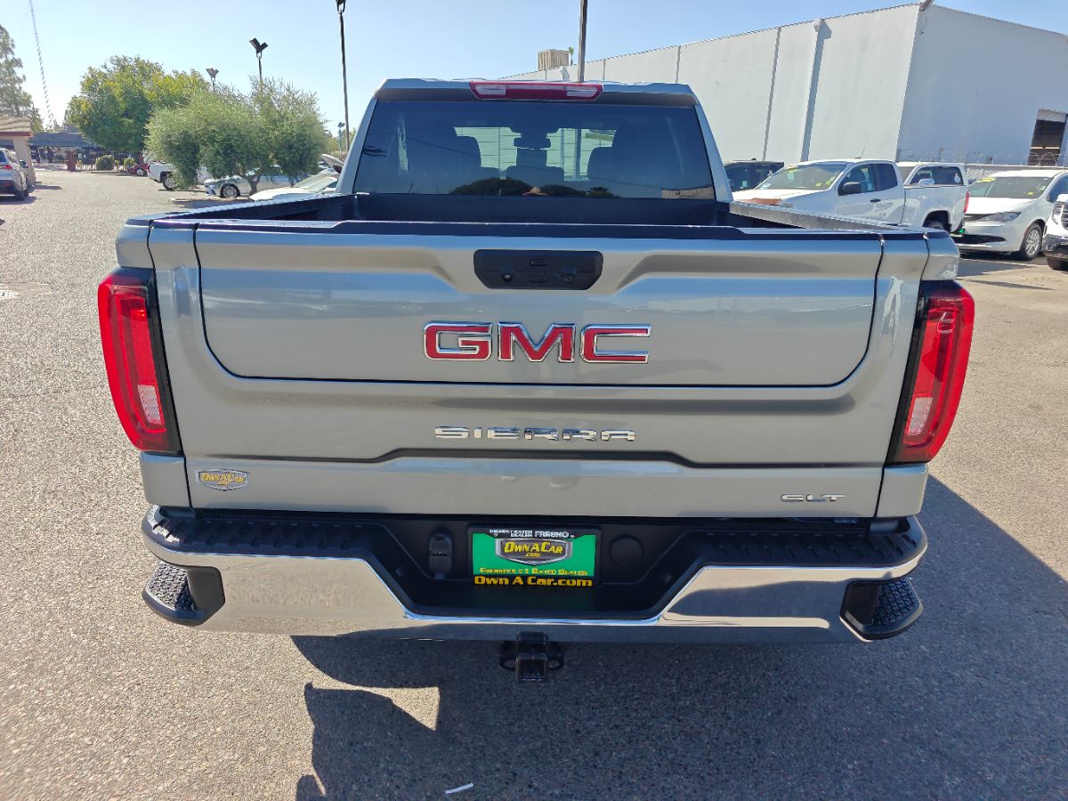 GMC Sierra photo 11