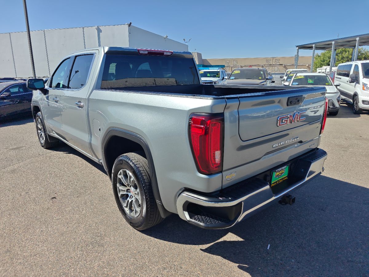GMC Sierra photo 12