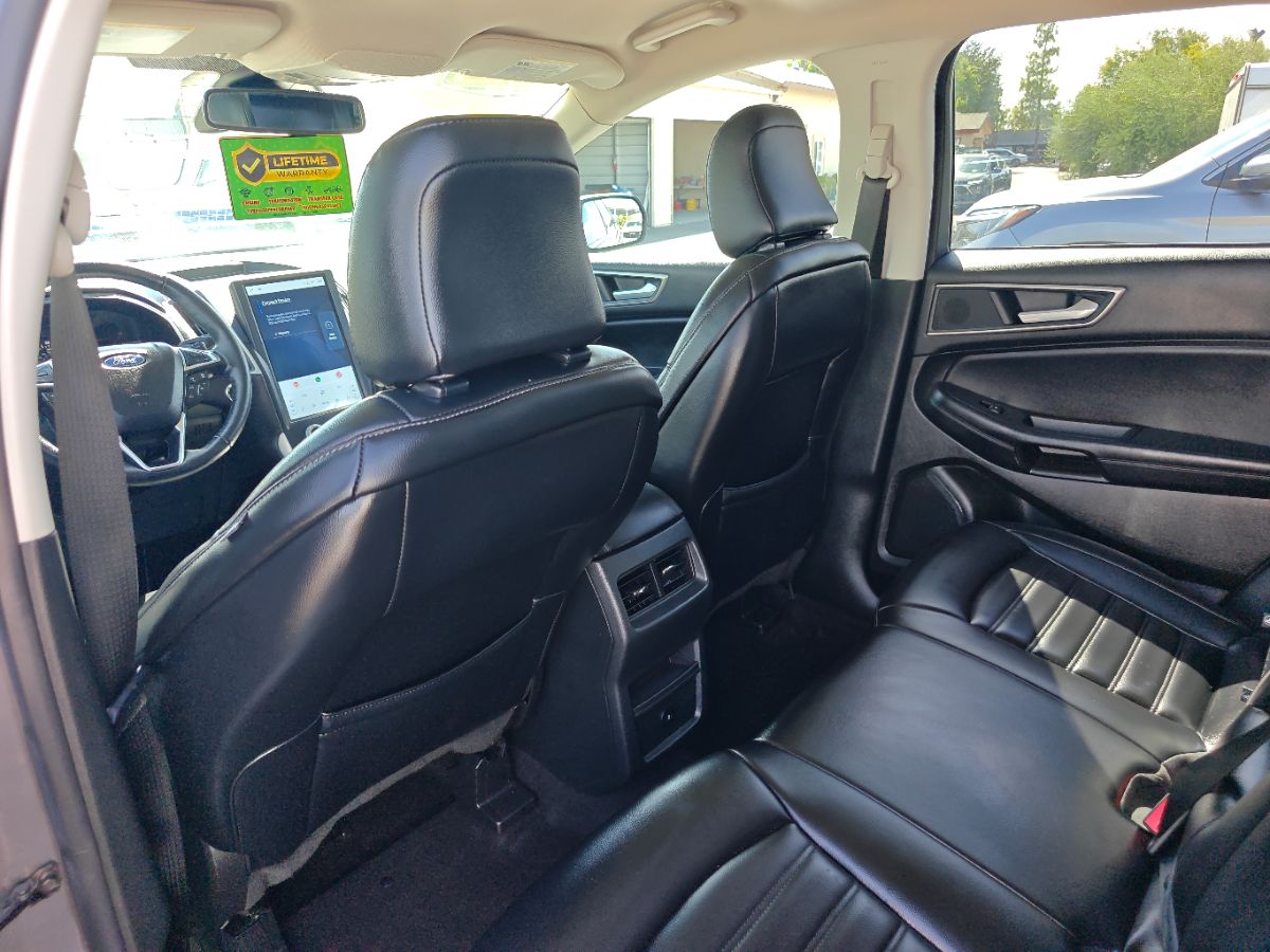 Ford Edge photo 18