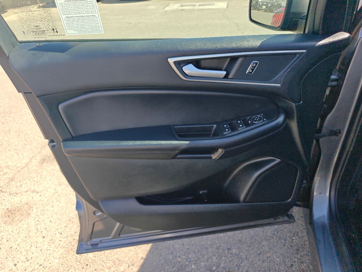 Ford Edge photo 21