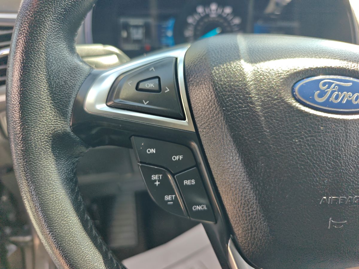 Ford Edge photo 25