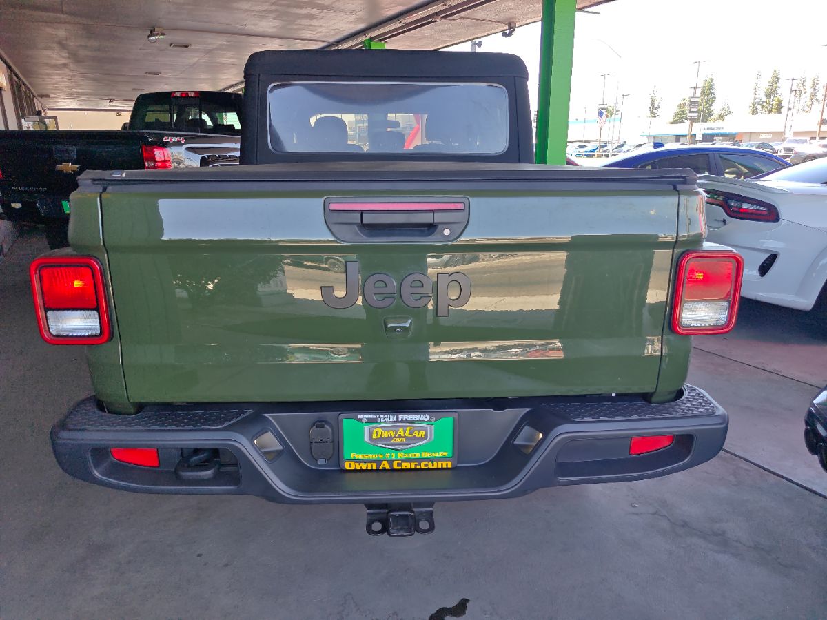 Jeep Gladiator photo 11