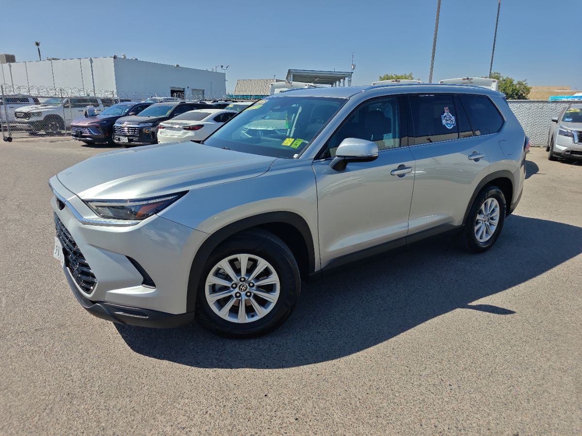 Toyota Grand Highlander photo 5