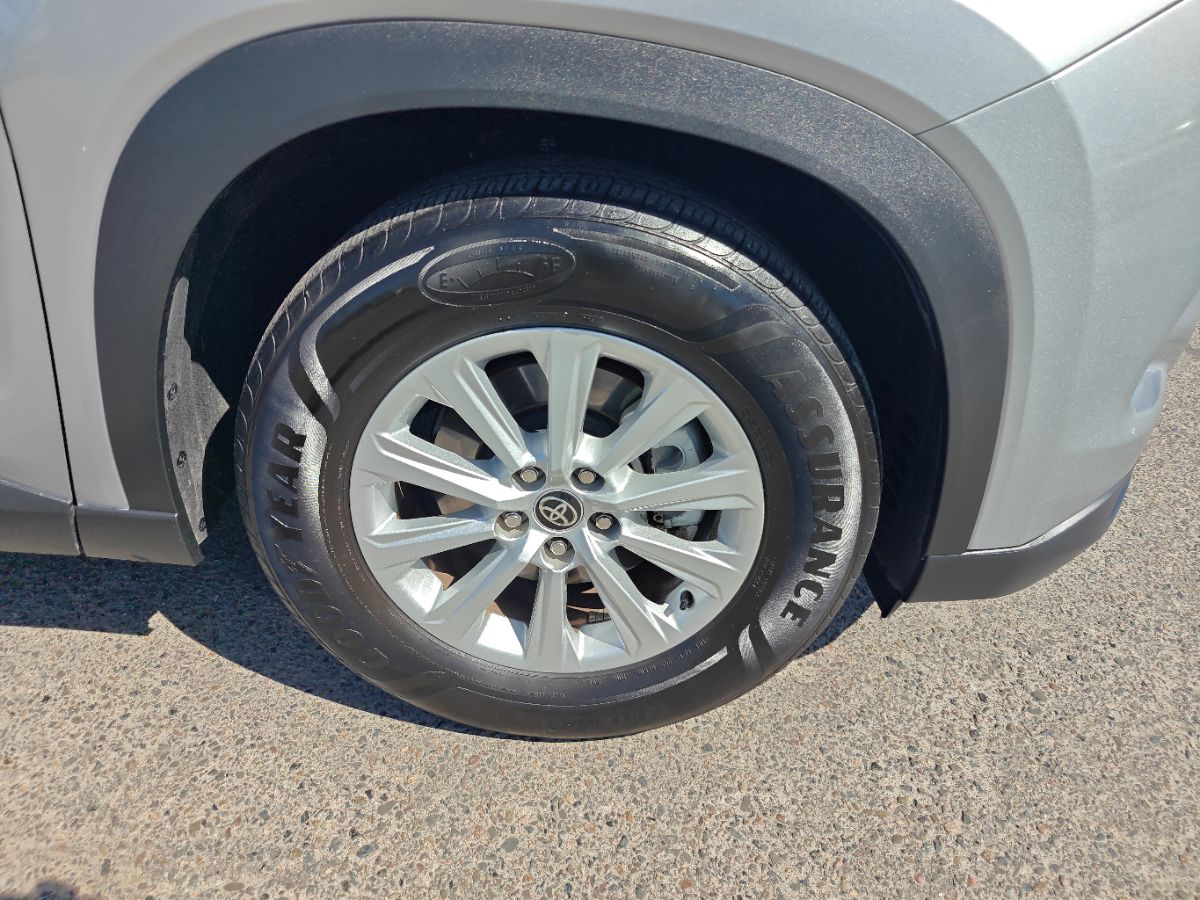 Toyota Grand Highlander photo 8