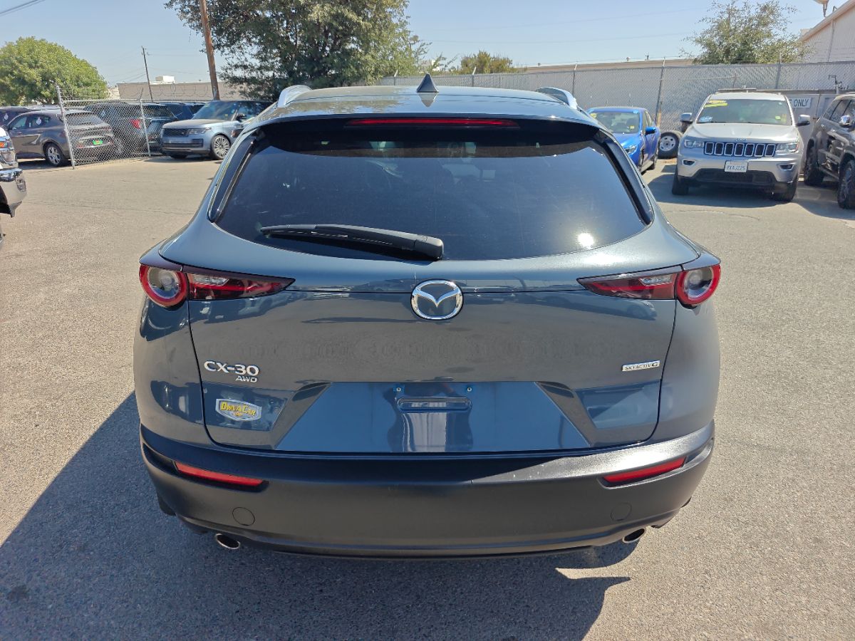 Mazda CX-30 photo 11