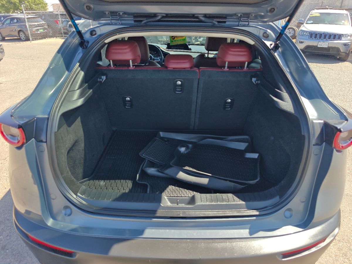 Mazda CX-30 photo 14