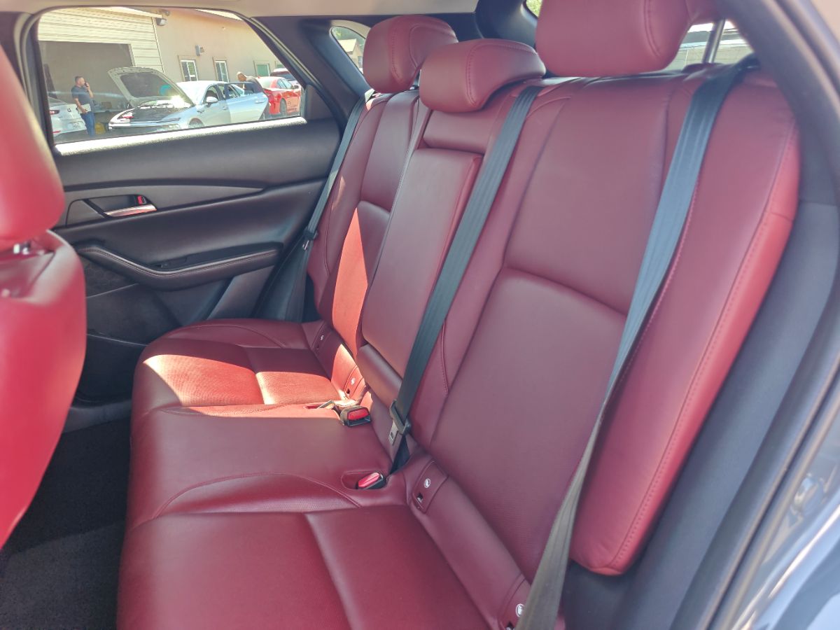 Mazda CX-30 photo 17