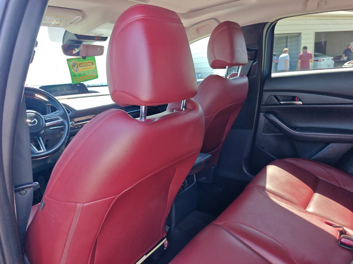 Mazda CX-30 photo 18