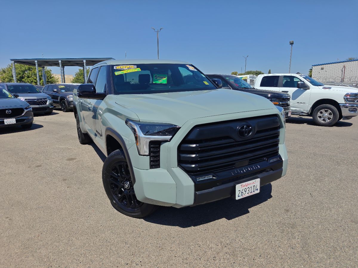 Toyota Tundra photo 3