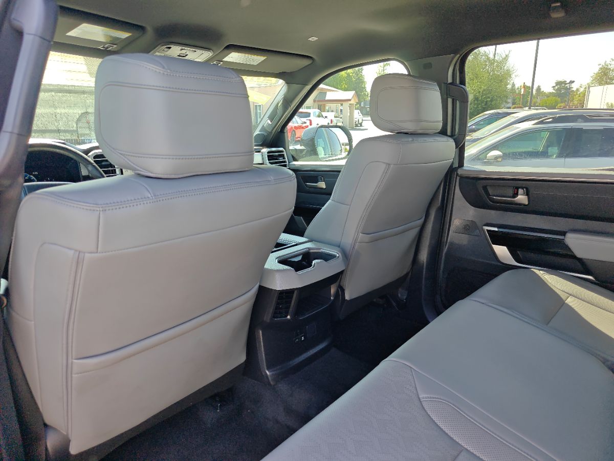 Toyota Tundra photo 18