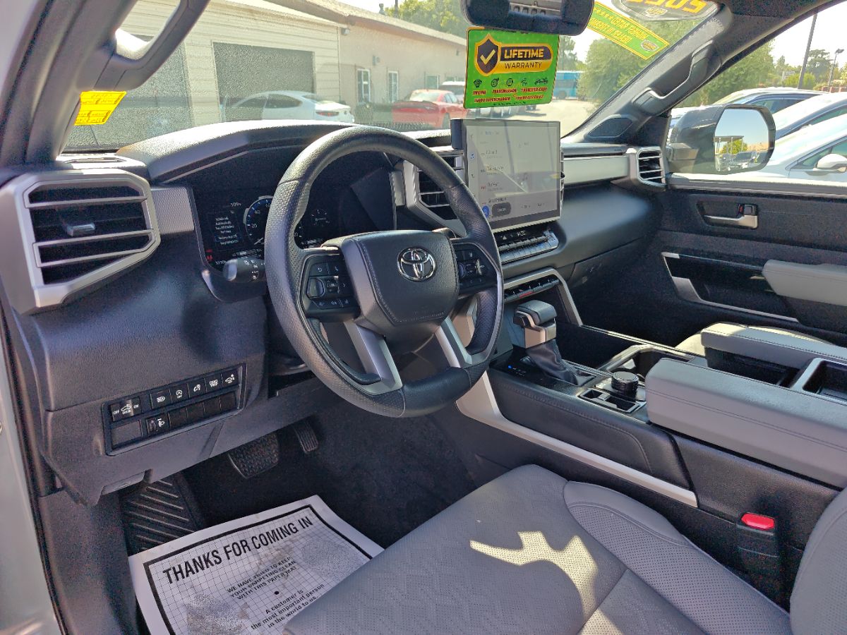 Toyota Tundra photo 23