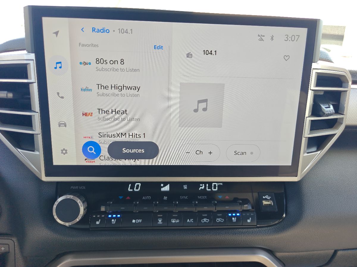 Toyota Tundra photo 29