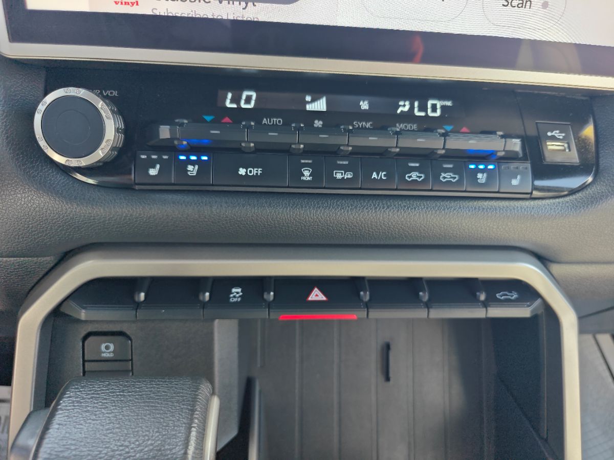 Toyota Tundra photo 31