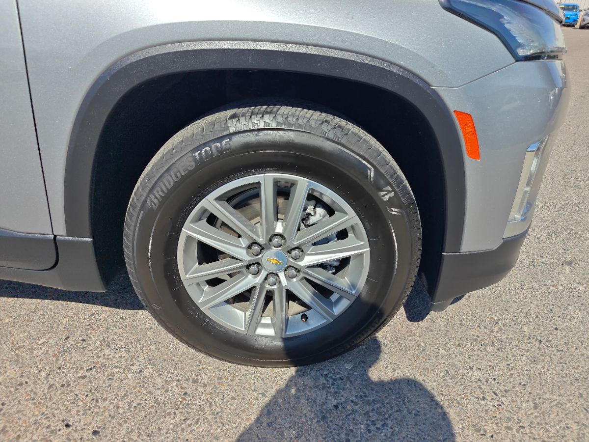 Chevrolet Traverse photo 8