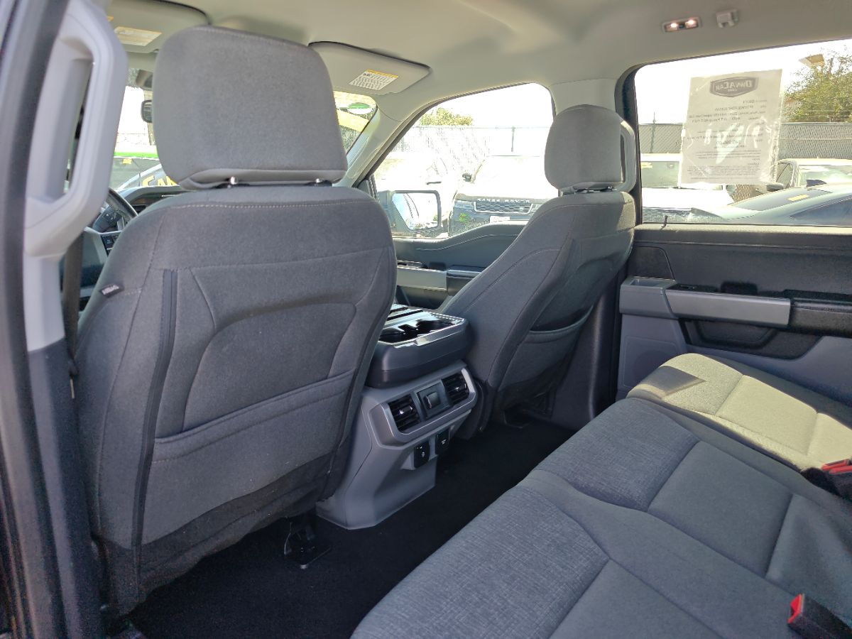 Ford F-150 photo 18
