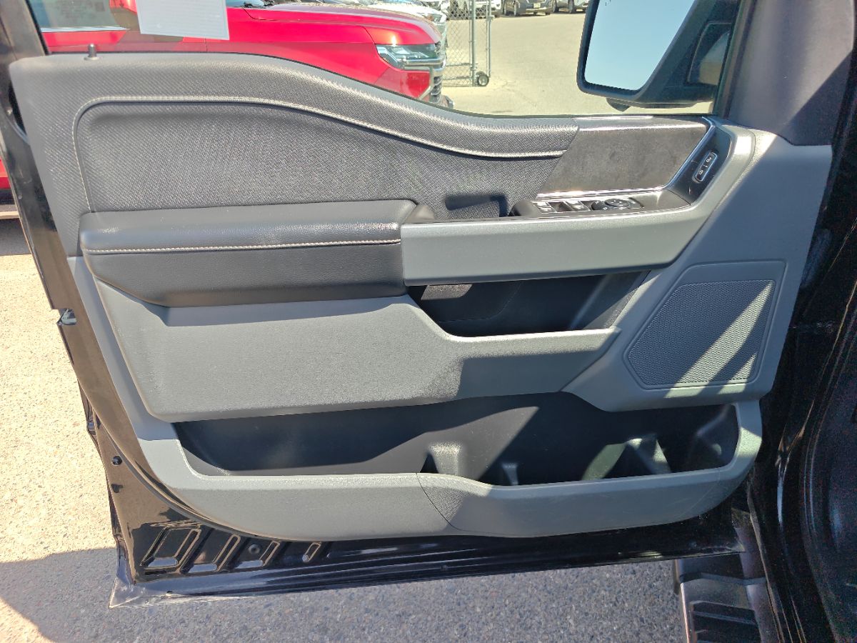 Ford F-150 photo 21