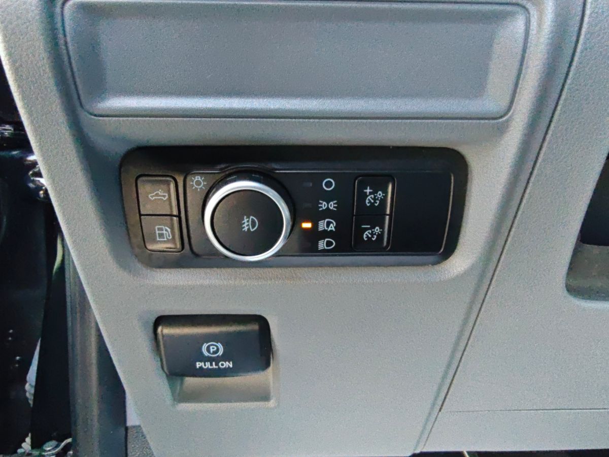 Ford F-150 photo 24