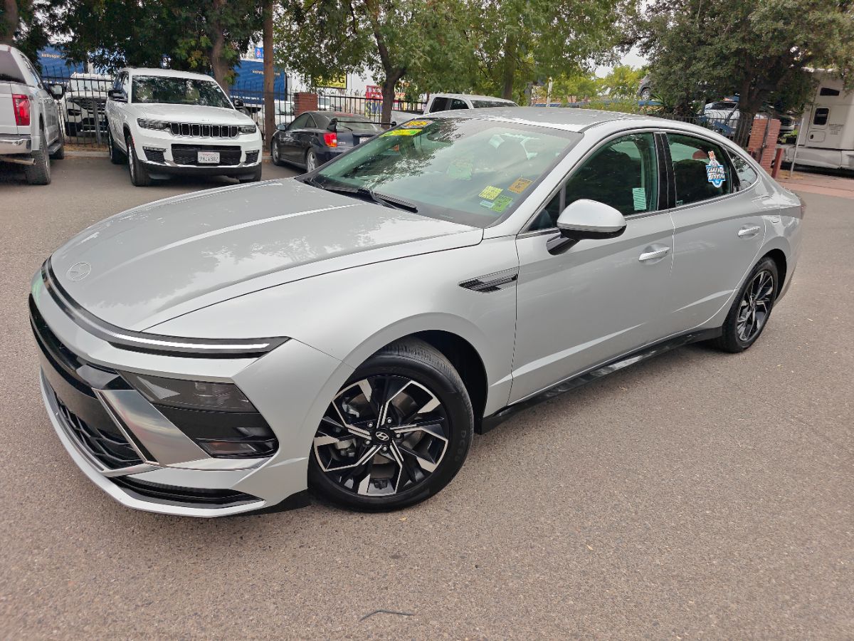 Hyundai Sonata photo 5