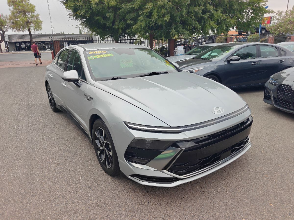 Hyundai Sonata photo 7