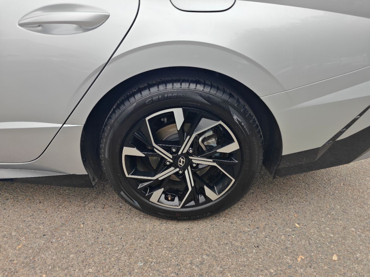 Hyundai Sonata photo 15