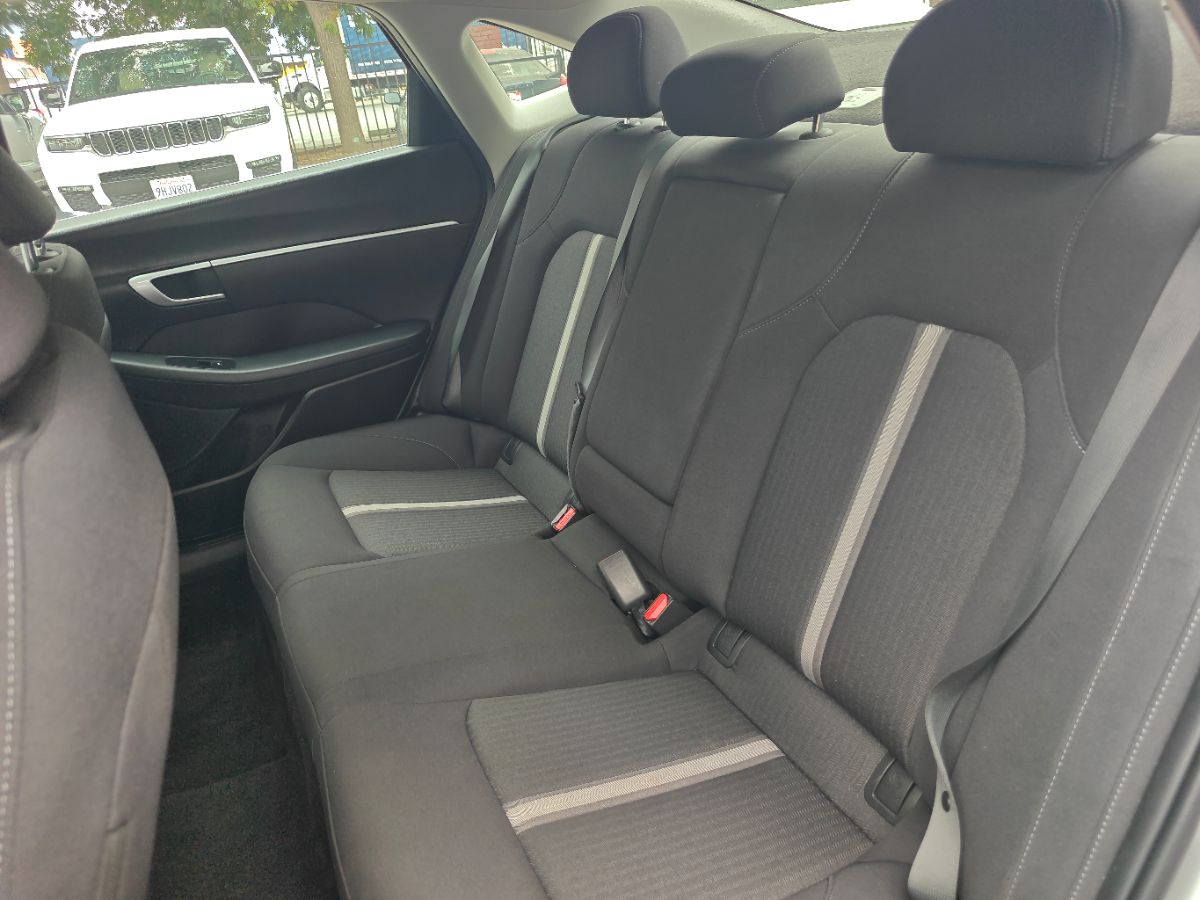 Hyundai Sonata photo 17