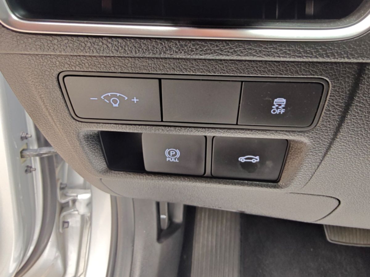 Hyundai Sonata photo 24
