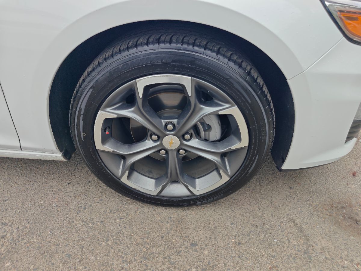 Chevrolet Malibu photo 8